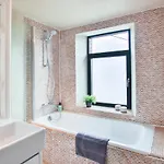 Nyaraló Authentique Confortable Convivial Spacieux Elegant