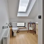 Authentique Confortable Convivial Spacieux Elegant