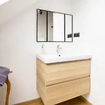 Authentique Confortable Convivial Spacieux Elegant *