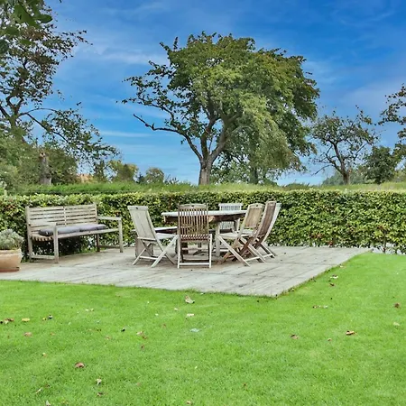 Authentique Confortable Convivial Spacieux Elegant