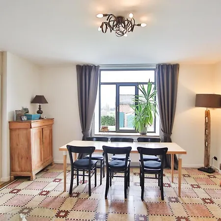 Authentique Confortable Convivial Spacieux Elegant