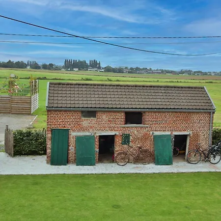 Authentique Confortable Convivial Spacieux Elegant