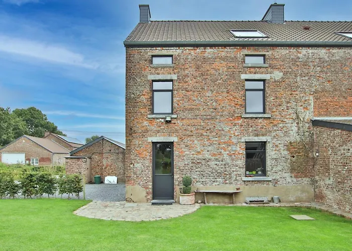 Authentique Confortable Convivial Spacieux Elegant *